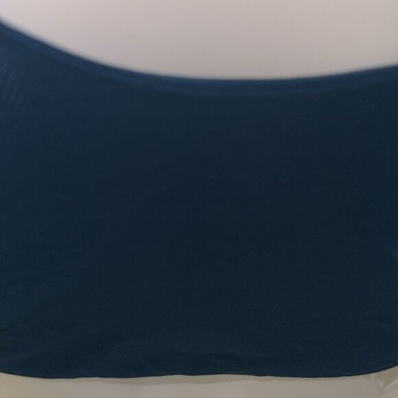 VICTORIA's SECRET MEDIUM SUPPORT SPORTS BRA - Picture 8 of 11